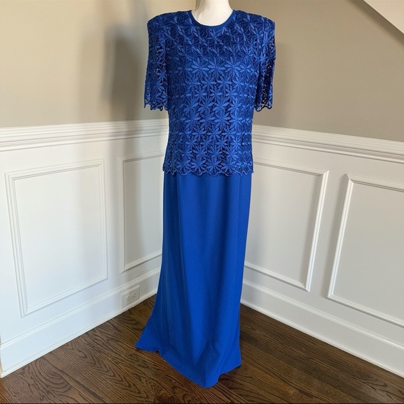 Karen Miller Dresses & Skirts - Karen Miller NY Elegant Royal Blue Lace Overlay  Short Sleeves Gown Size 12